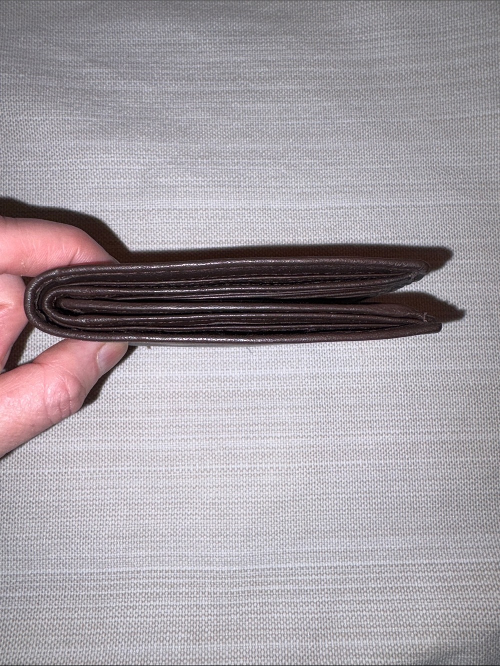 Mens Stone Mountain Leather Wallet - Picture 5 of 8